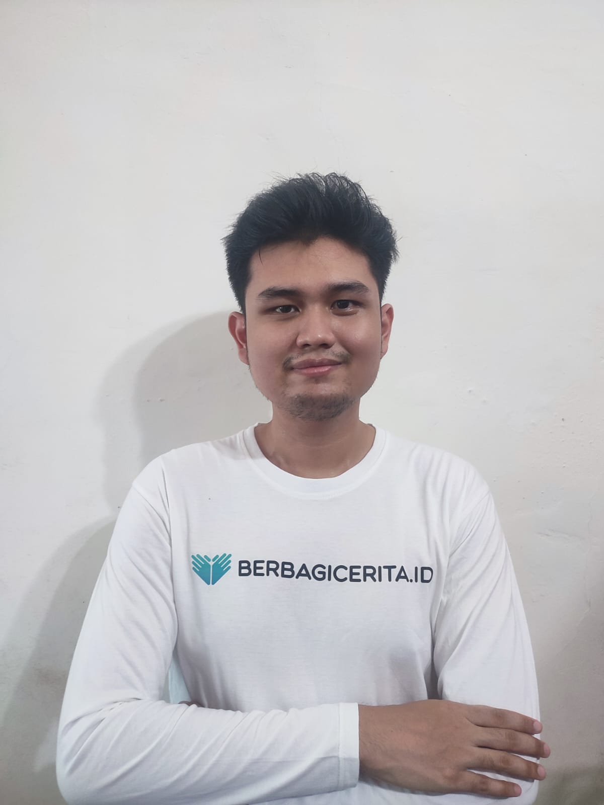 Foto Kak Adhi - Seragam