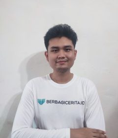 Foto Kak Adhi - Seragam